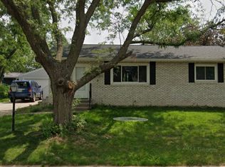 2915 8th St, Marion, IA 52302