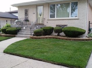 2626 W 85th Pl, Chicago, IL 60652