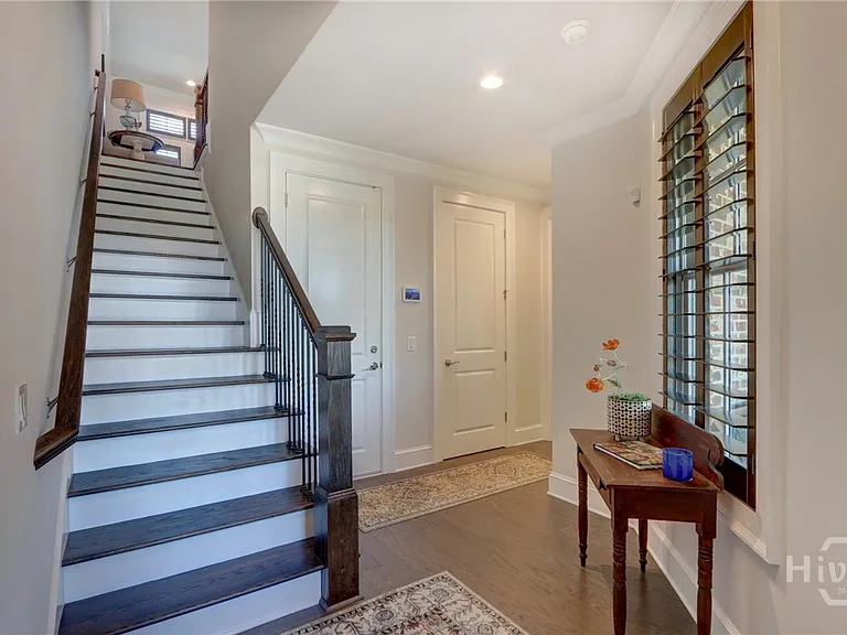 421 Port St — Photo 18