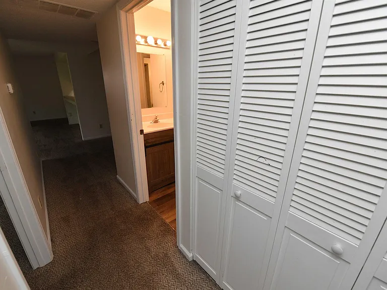 5734 N Autumn Ridge Ct #B — Photo 27