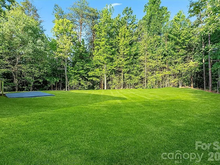 5328 Oaktree Dr — Photo 10