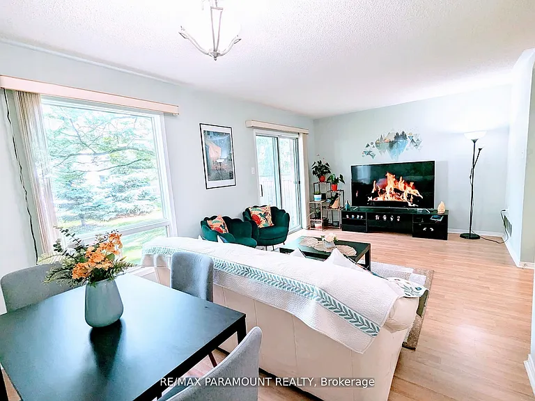 37 Wickstead Ct — Photo 6