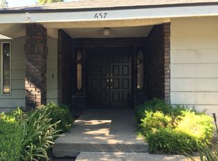 657 W Escalon Ave, Clovis, CA
