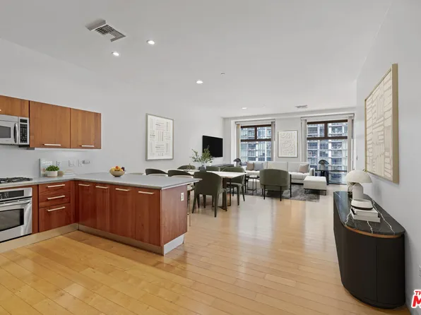 801 S Grand Ave APT 1204, Los Angeles, CA 90017