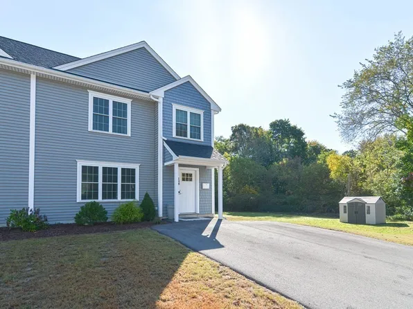14 1st Ave #B, Taunton, MA 02780