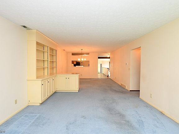 4th image of 1418 Cleveland Heights Blvd