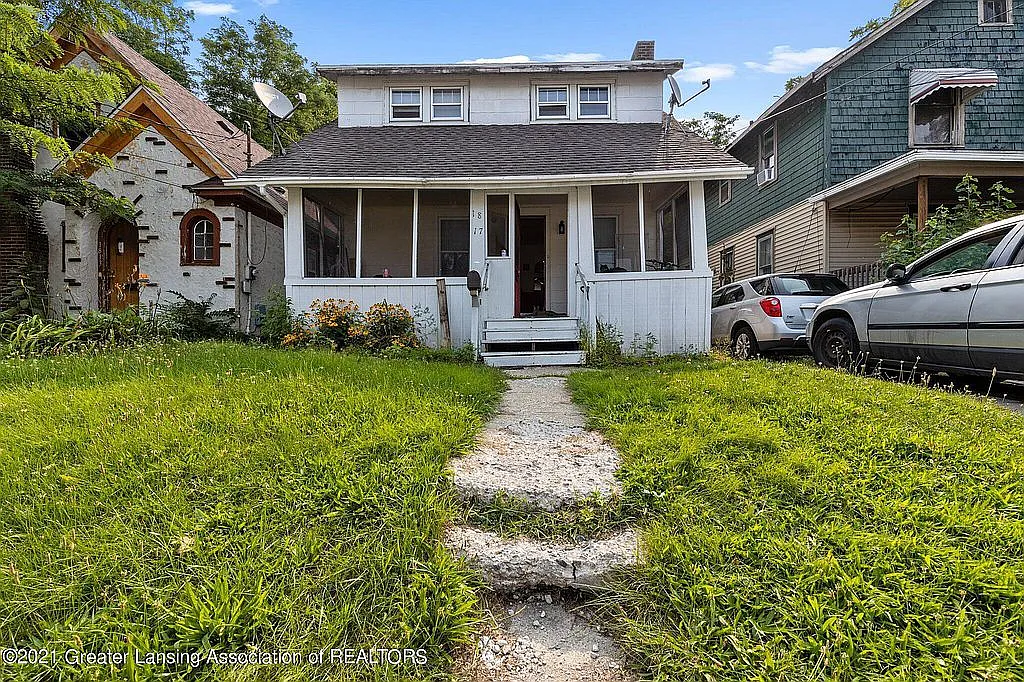 1817 Maplewood Ave photo 1