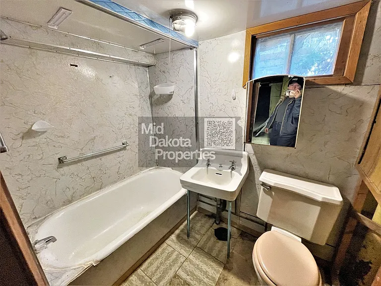420 S Duff St — Photo 12