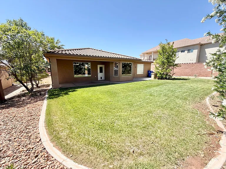 2176 N Gunsight Dr — Photo 33