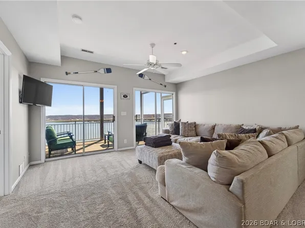 72 Palisades Lakeview Dr #3B, Lake Ozark, MO 65049