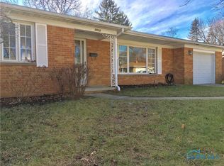 3035 Pinehurst Dr, Toledo, OH 43613