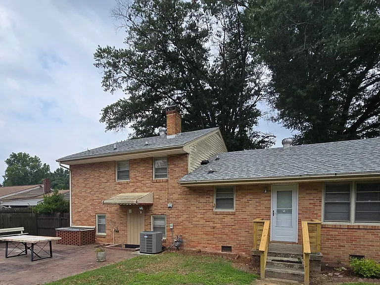 602 Old Town Dr — Photo 2