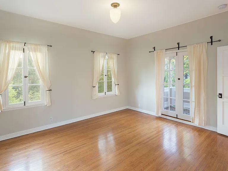 1930 N Rodney Dr #1934 — Photo 19