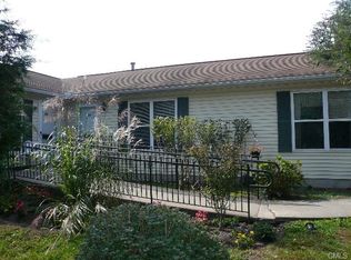 21 Durrell Dr, Fairfield, CT 06824