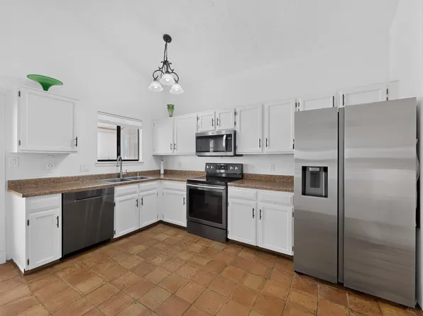 6909 Quarter Horse Ln NW, Albuquerque, NM 87120