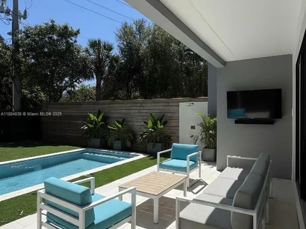 3635 SW 3rd Ave, Miami, FL 33145