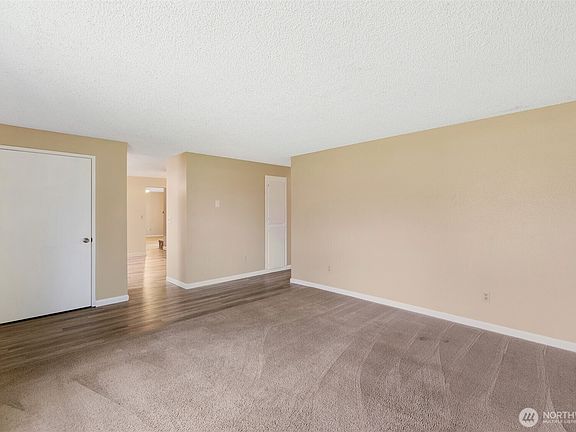 4th image of 12713 NE 41st Street