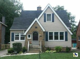 266 E 208th St, Euclid, OH 44123