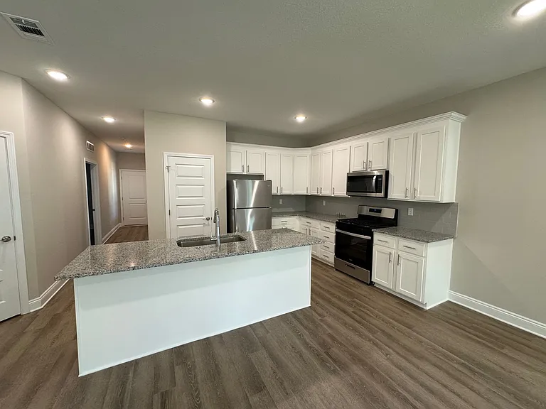 207 Mosaic Dr — Photo 7