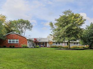 49 Pelican Rd, Middletown, NJ 07748