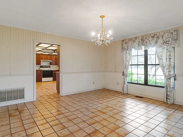 16835 Old Moulton Rd — Photo 6