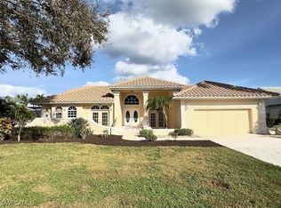 11752 Longshore Way W, Naples, FL 34119