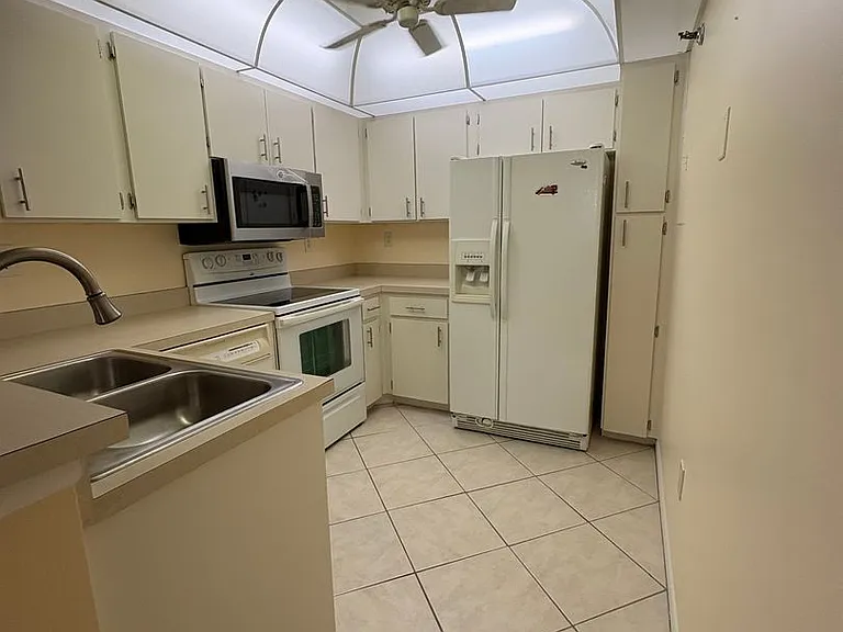 21405 Olean Blvd #333 — Photo 9