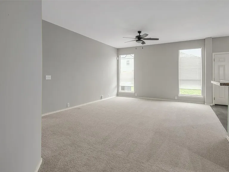 2907 Acacia Fair Ln — Photo 7