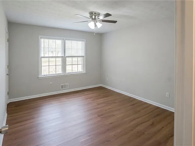 1802 Driftwood Pl — Photo 24