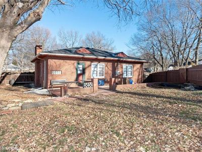 202 SW Lakeview Blvd, Lees Summit, MO, 64063