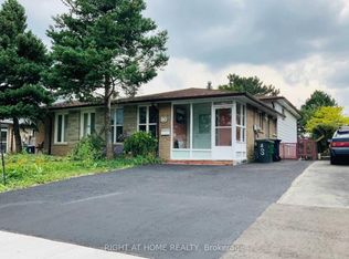 16 Sexton Cres, Toronto, ON M2H2L5