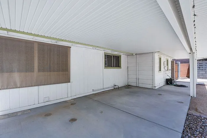 1209 E Meadowbrook Ave — Photo 29