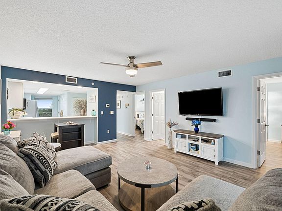 2nd image of 895 Santa Rosa Blvd #415/415A