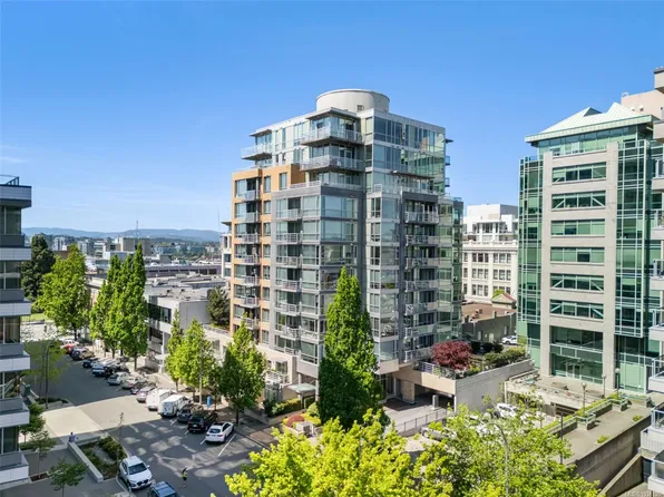 732 Cormorant St #201, Victoria, BC V8W 4A5