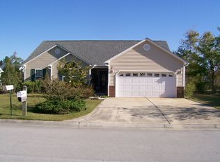 215 Venturi Dr, New Bern, NC 28560
