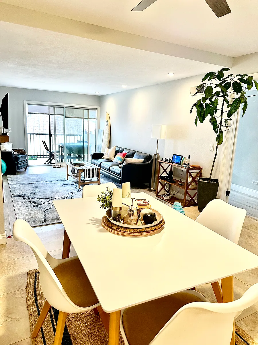 Building Photo - 2490 S Ola Vis #2