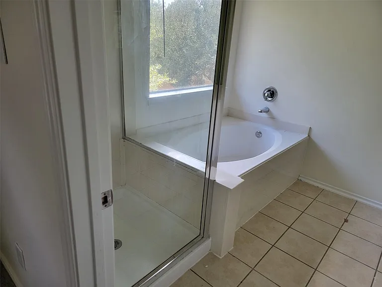 424 Folk Crest Ln — Photo 19