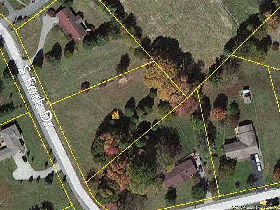 1st image of 19 S Fork Dr