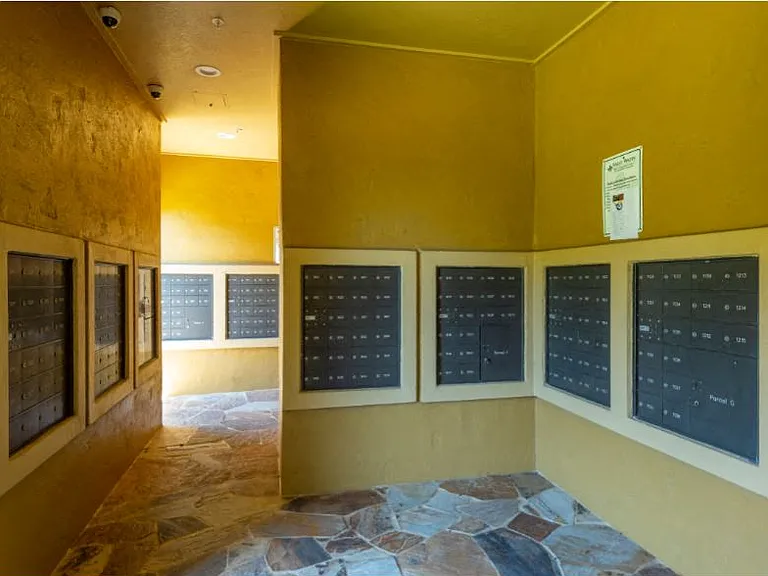 Estancia Mail Area