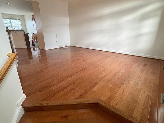 4th image of 11959 Little Seneca Pkwy