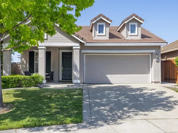 1677 Vosspark Way, Sacramento, CA 95835