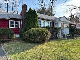 3 bed, 1296 sqft, $1,900 — Photo 2