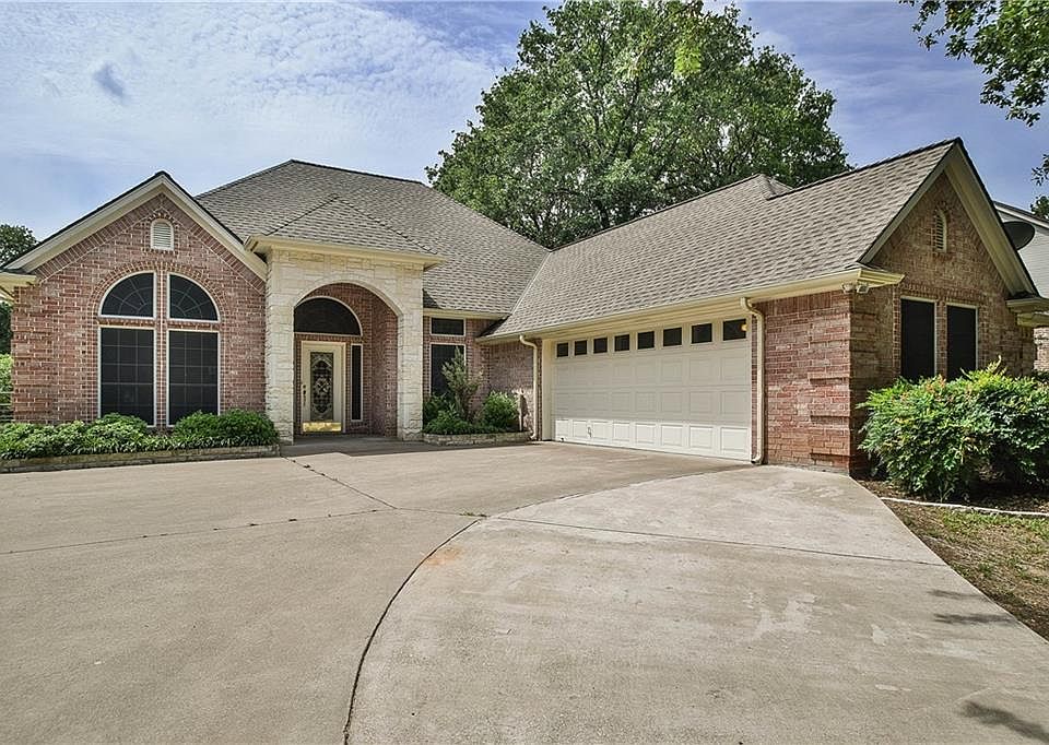 1st image of 6603 Forest Oaks Ct