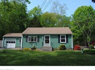171 Iron St, Ledyard, CT 06339