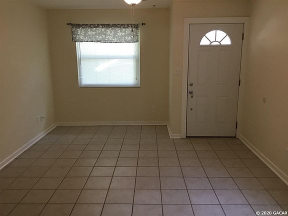 5th image of 202-208 NW 21st Ter