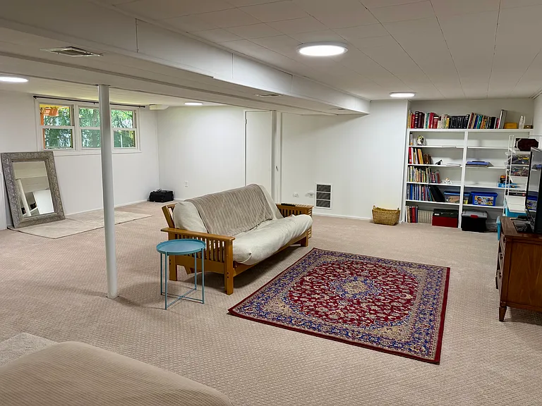 604 Yeonas Dr SW — Photo 13