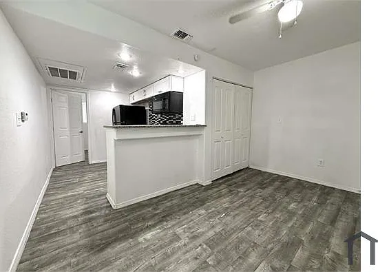 1607 N Carroll Ave #206 — Photo 6