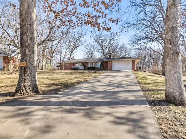 142 Forest Park Rd, Ottawa, IL 61350