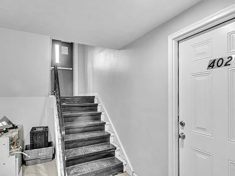 6243 E 11th St #501 — Photo 4