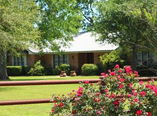 5668 Ranch Ln, Madisonville, TX 77864